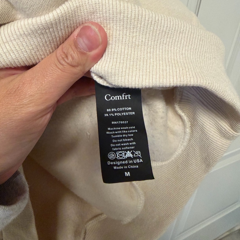 Comfrt Signature Hoodie in Bone - Picture 5 of 7